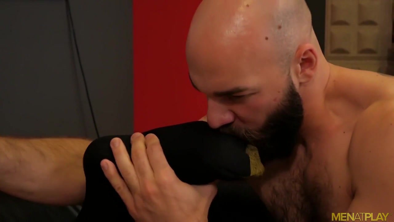 One Good Deed: Dani Robles & Max Duro - KinkMen