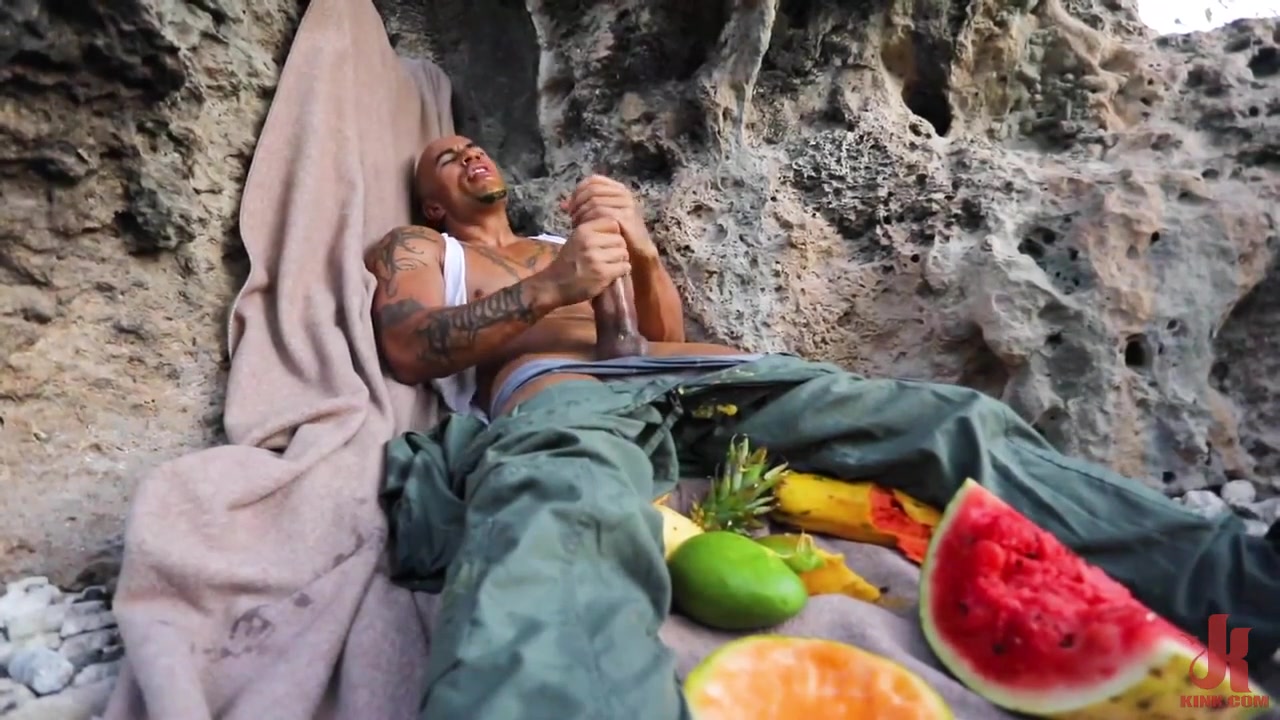 King Noire: Man Vs. Mango - KinkMen