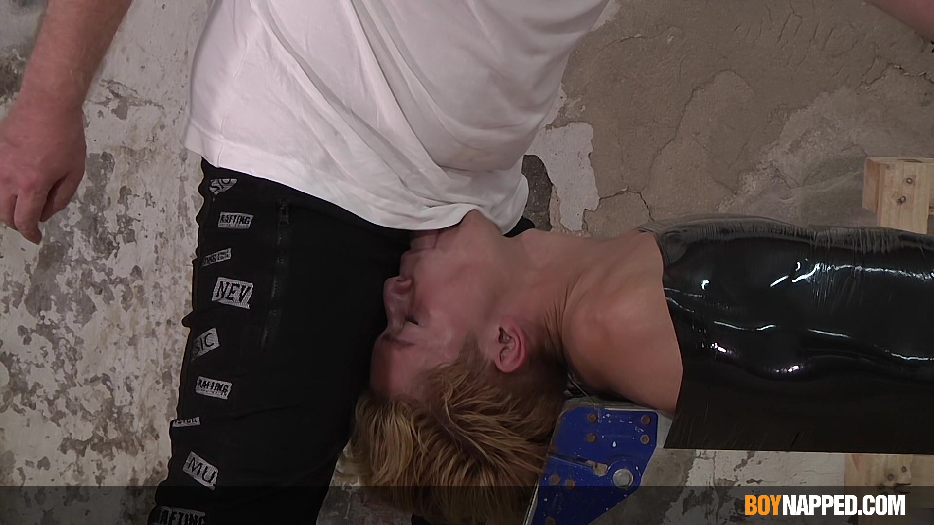 Blond Boy Galiel Educated - 3 - Galiel Swan & Sbastian Kane