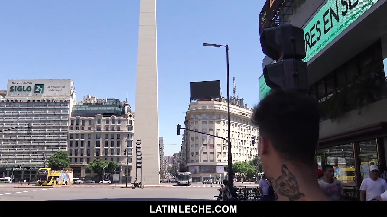 Numero 12 - LatinLeche