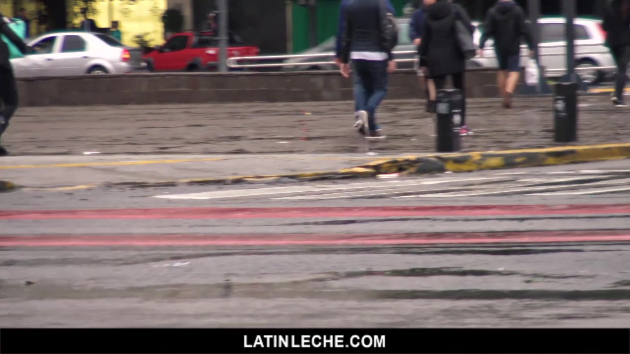 Numero 21 - LatinLeche