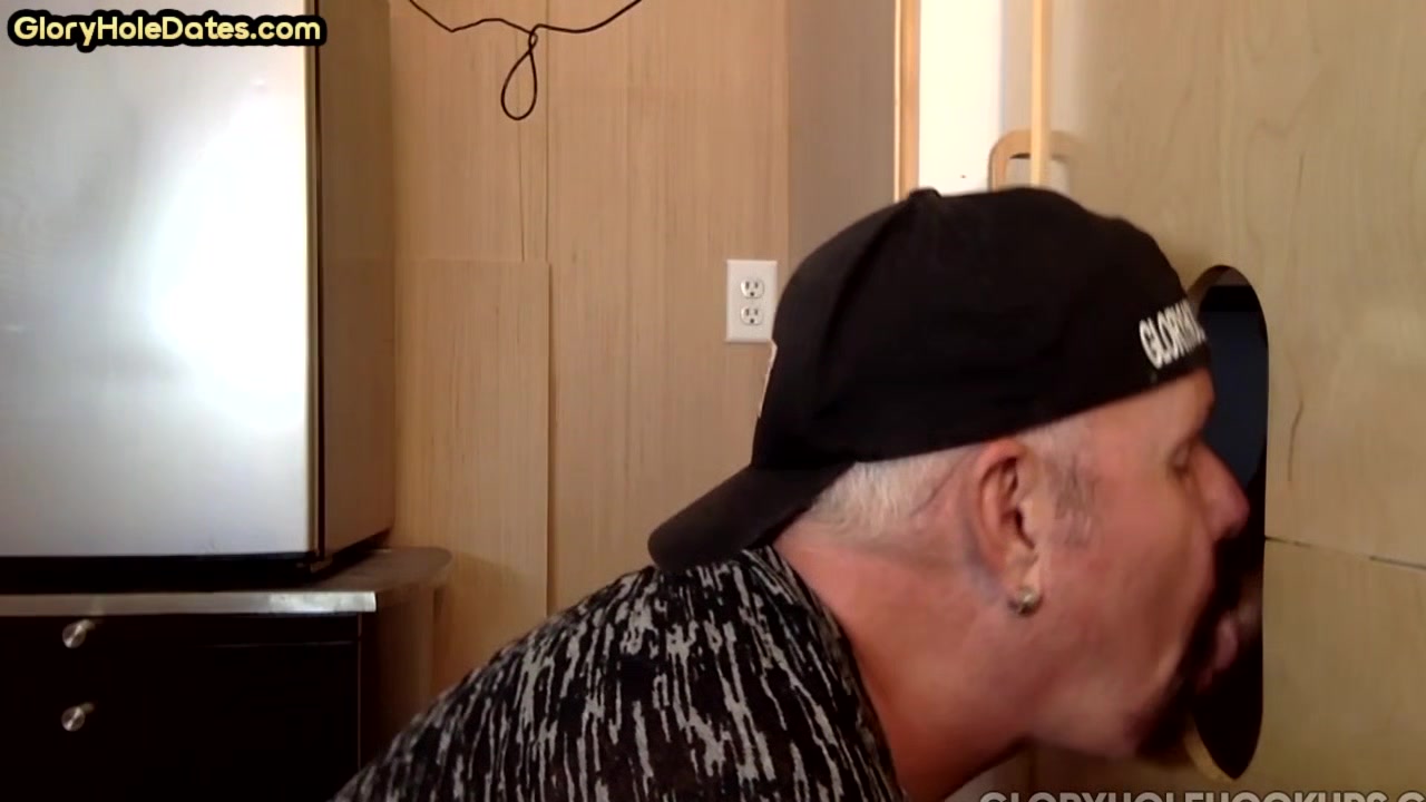 Cum swallow amateur DILF sucks BFs cock in gloryhole at home