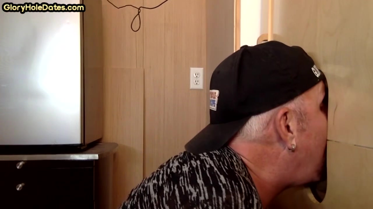Cum swallow amateur DILF sucks BFs cock in gloryhole at home