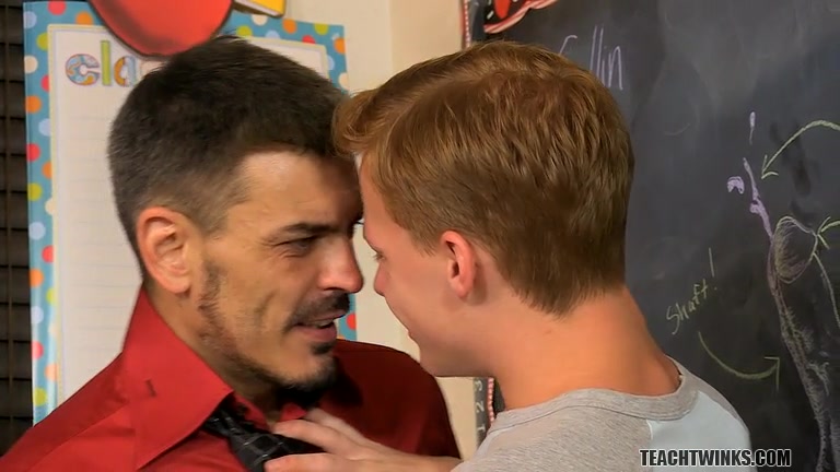 Inked Stud Makes A Move On Billy - Billy London And Collin Stone