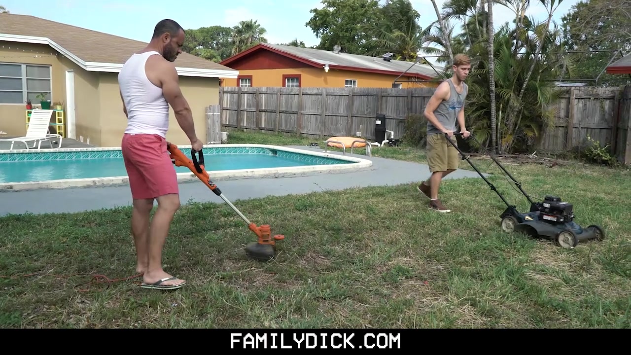 Giving it To My Old Man Chapter 1: Yard Work - FamilyDick