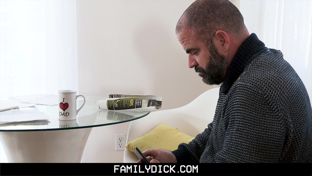 Love At Home Chapter 4: Morning Quickie - FamilyDick