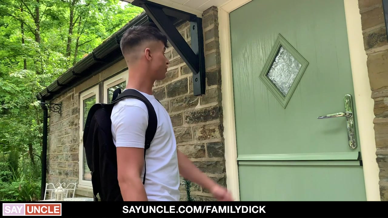Foot Massage - FamilyDick