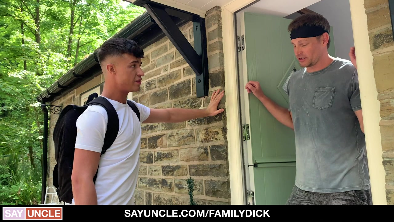 Foot Massage - FamilyDick