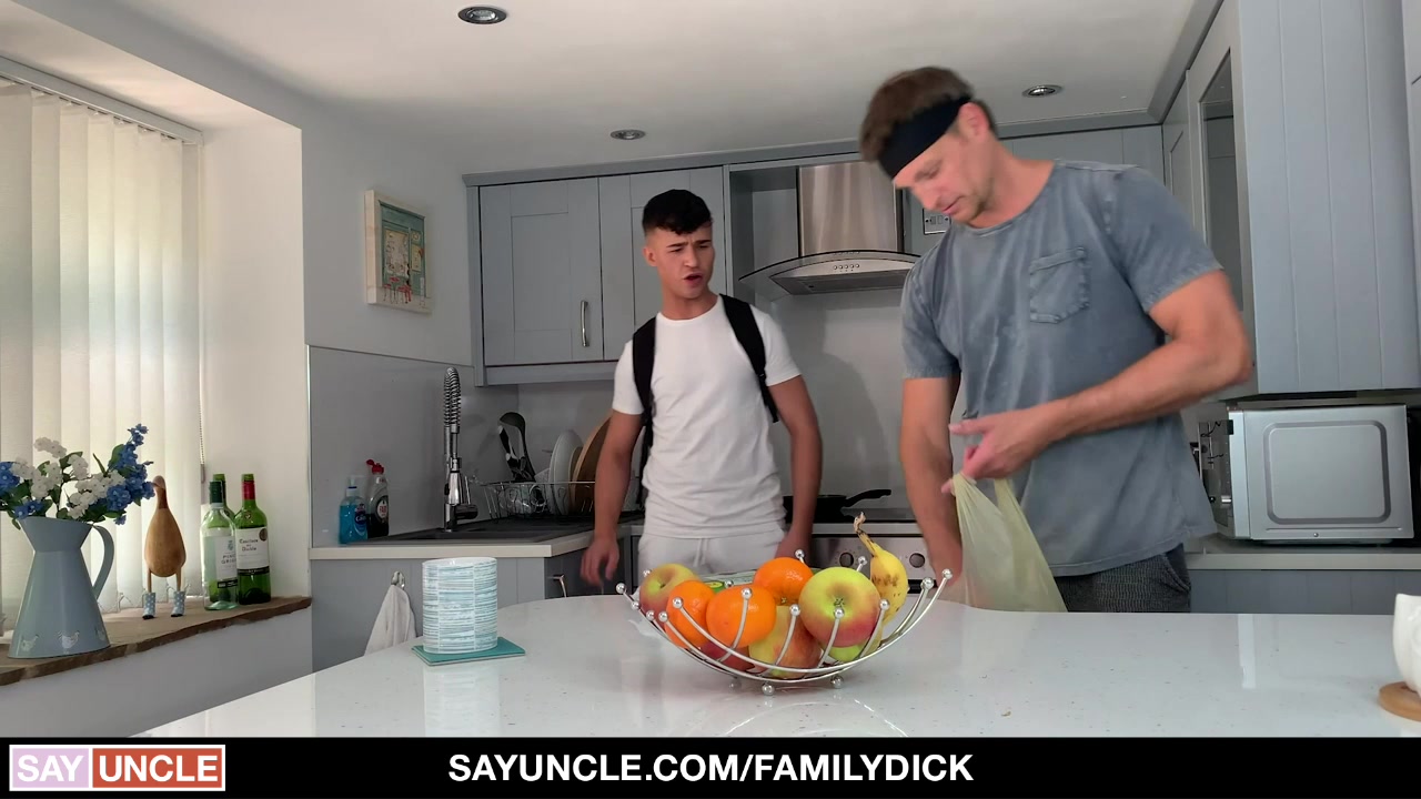 Foot Massage - FamilyDick