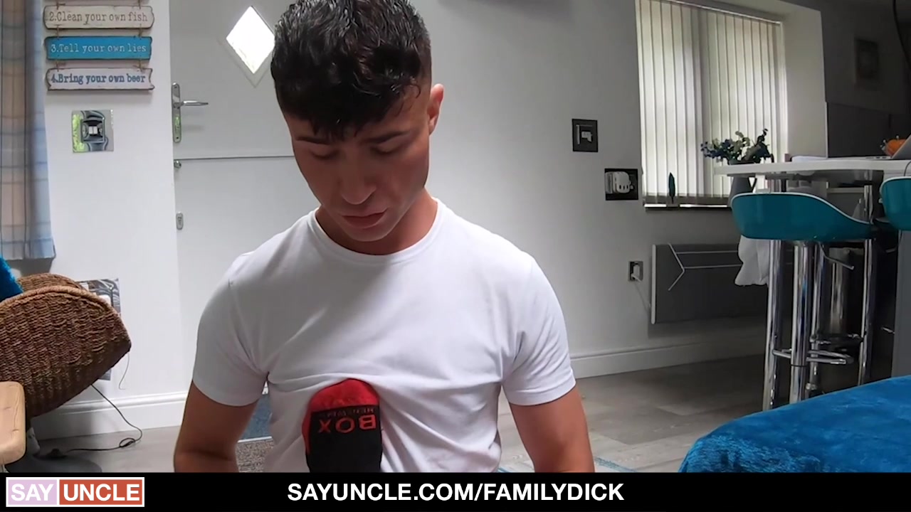Foot Massage - FamilyDick