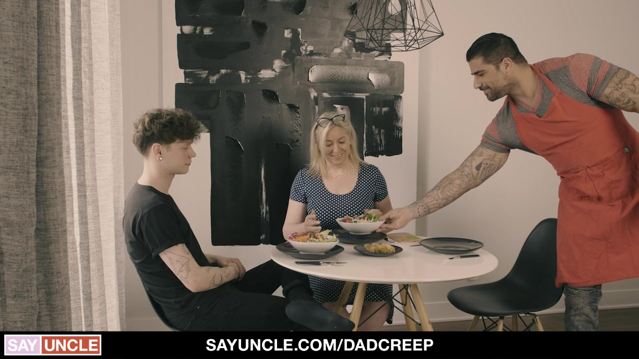 Hot Bottom - DadCreep