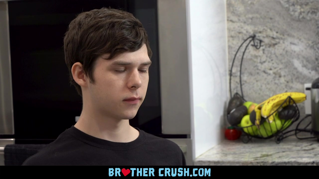 Babysitting Adventures Ch 1: Mon Said I'm in Charge - BrotherCrush