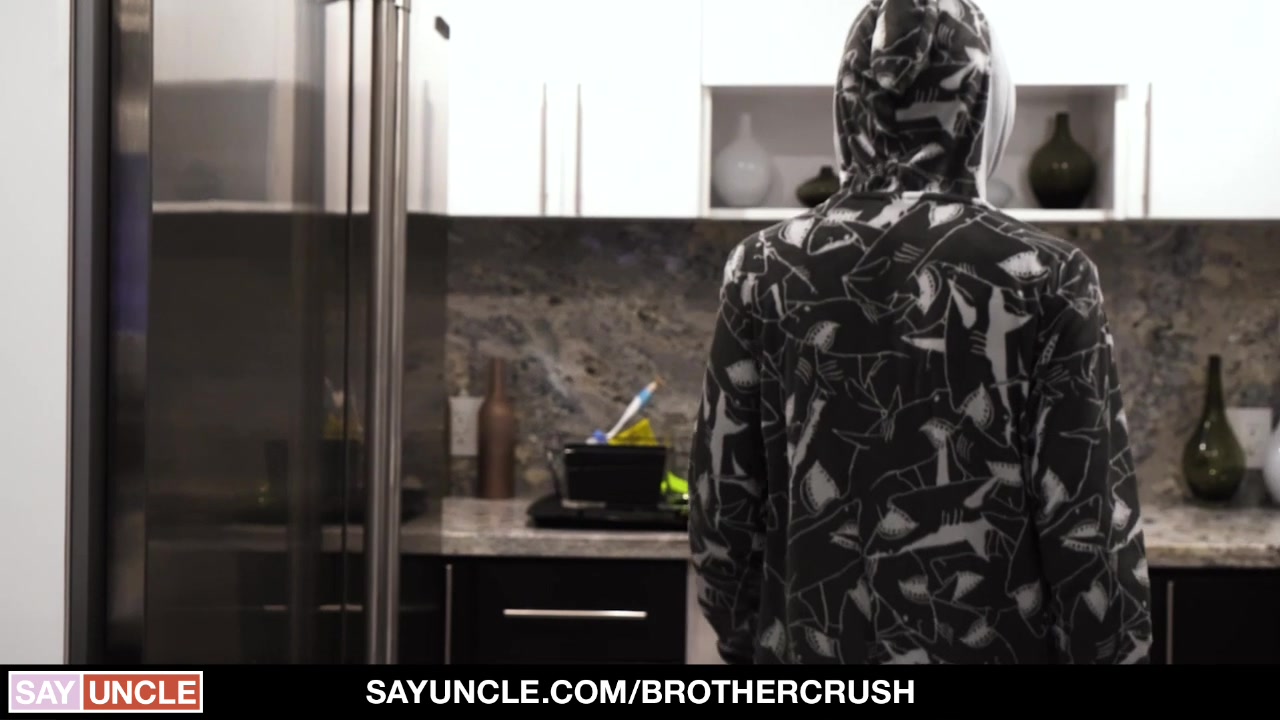Babysitting Adventures Ch 2: The After Party - BrotherCrush
