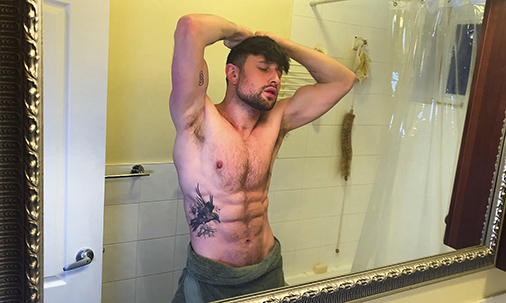 Sharing a Bathroom - BrotherCrush