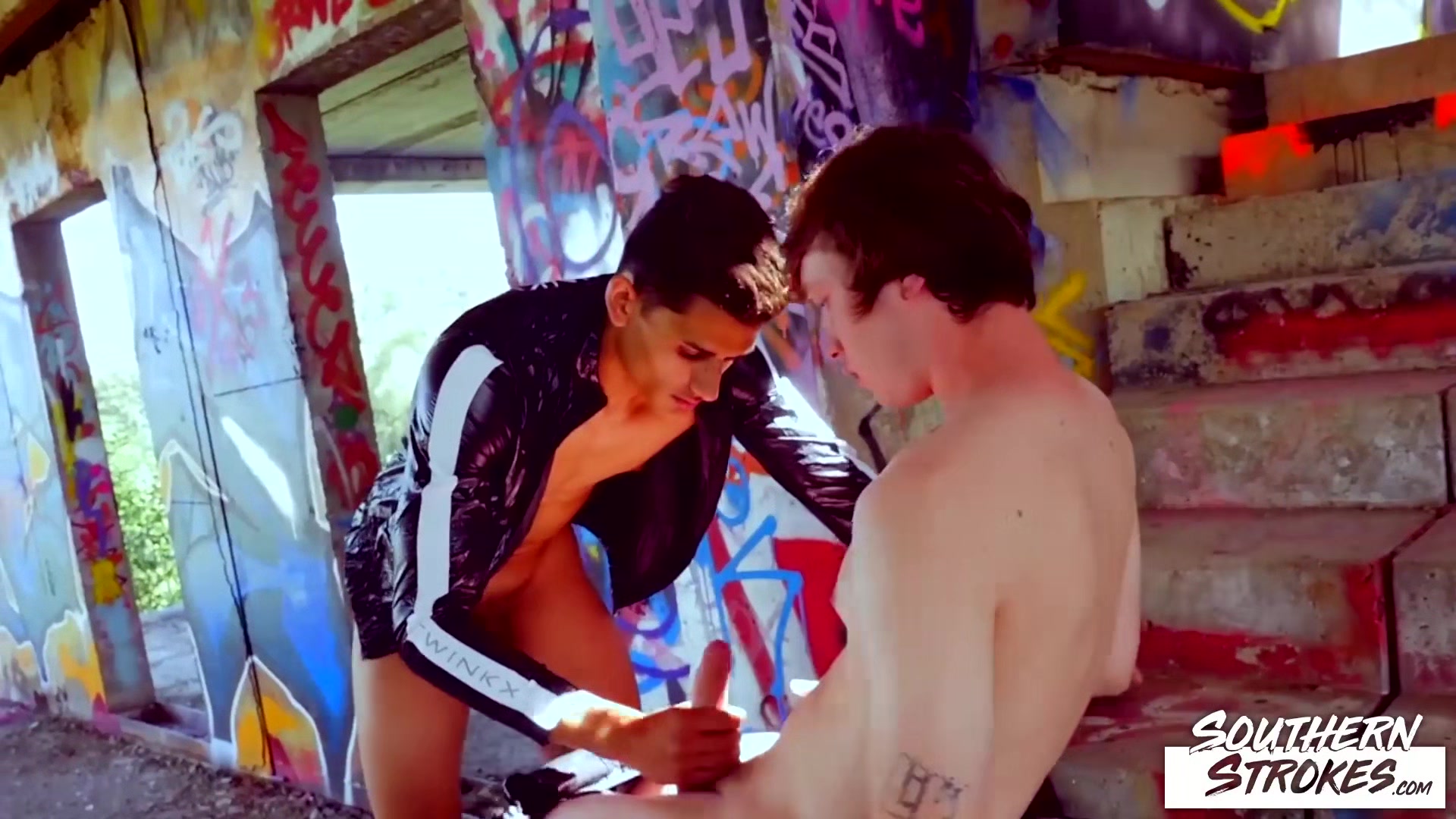 SOUTHERNSTROKES Luke Geer Outdoor Fucks Cute Twink After BJ