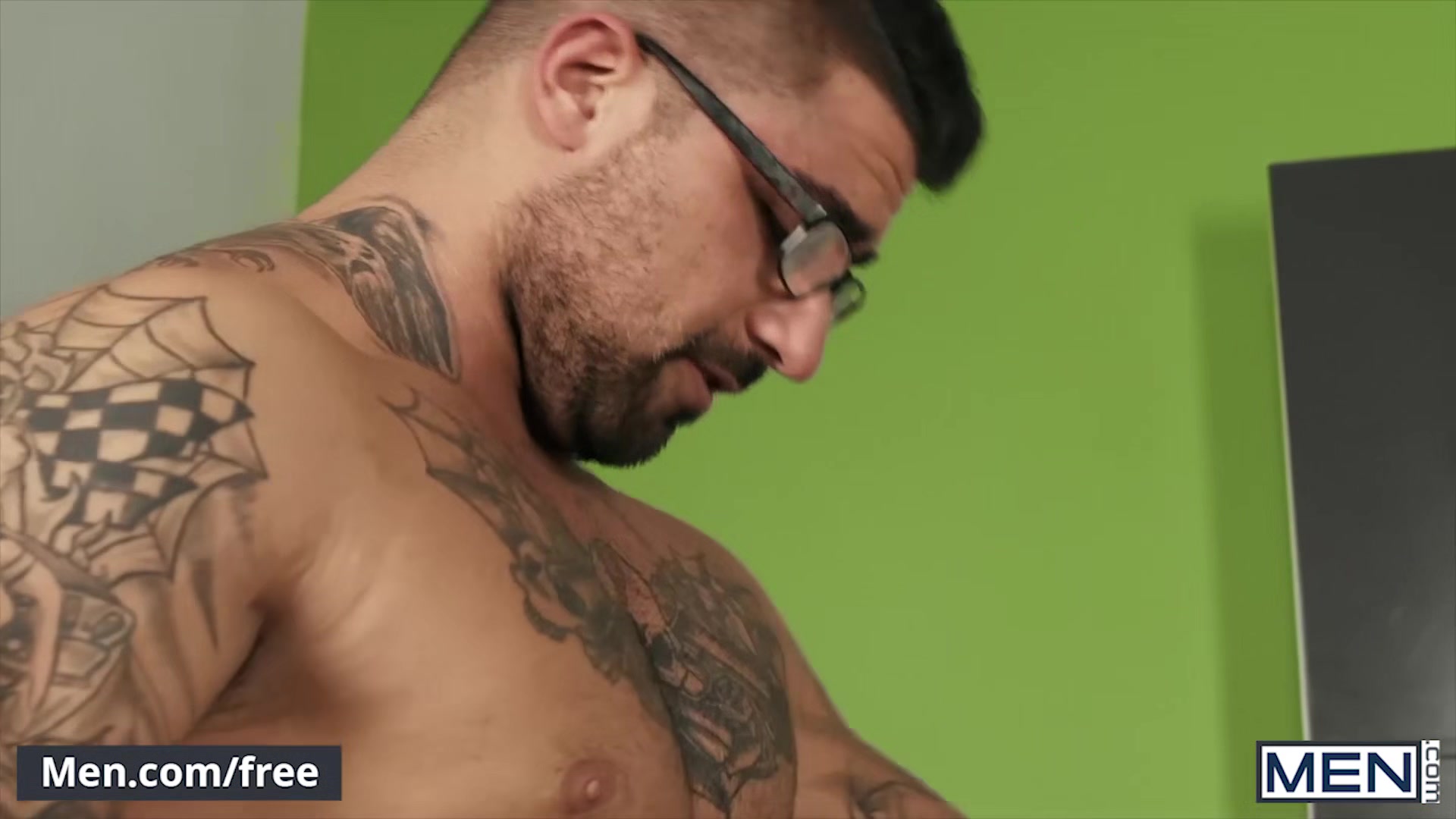 Men com Ryan Bones Trent King Screamers 2
