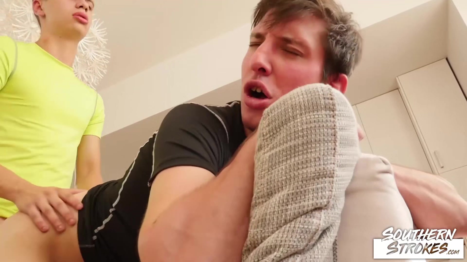 SOUTHERNSTROKES Jack Finix Pounded by Blond Twink After BJ