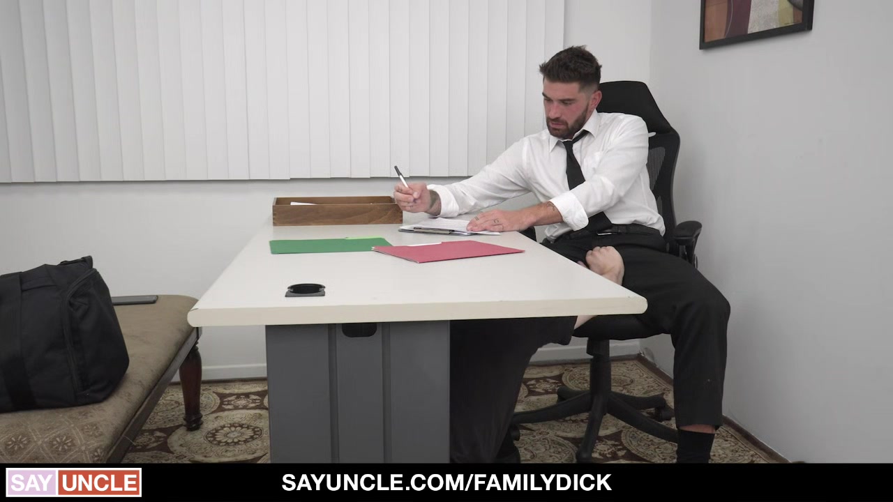 FamilyDick - StepDad Ramming Bothersome Step son