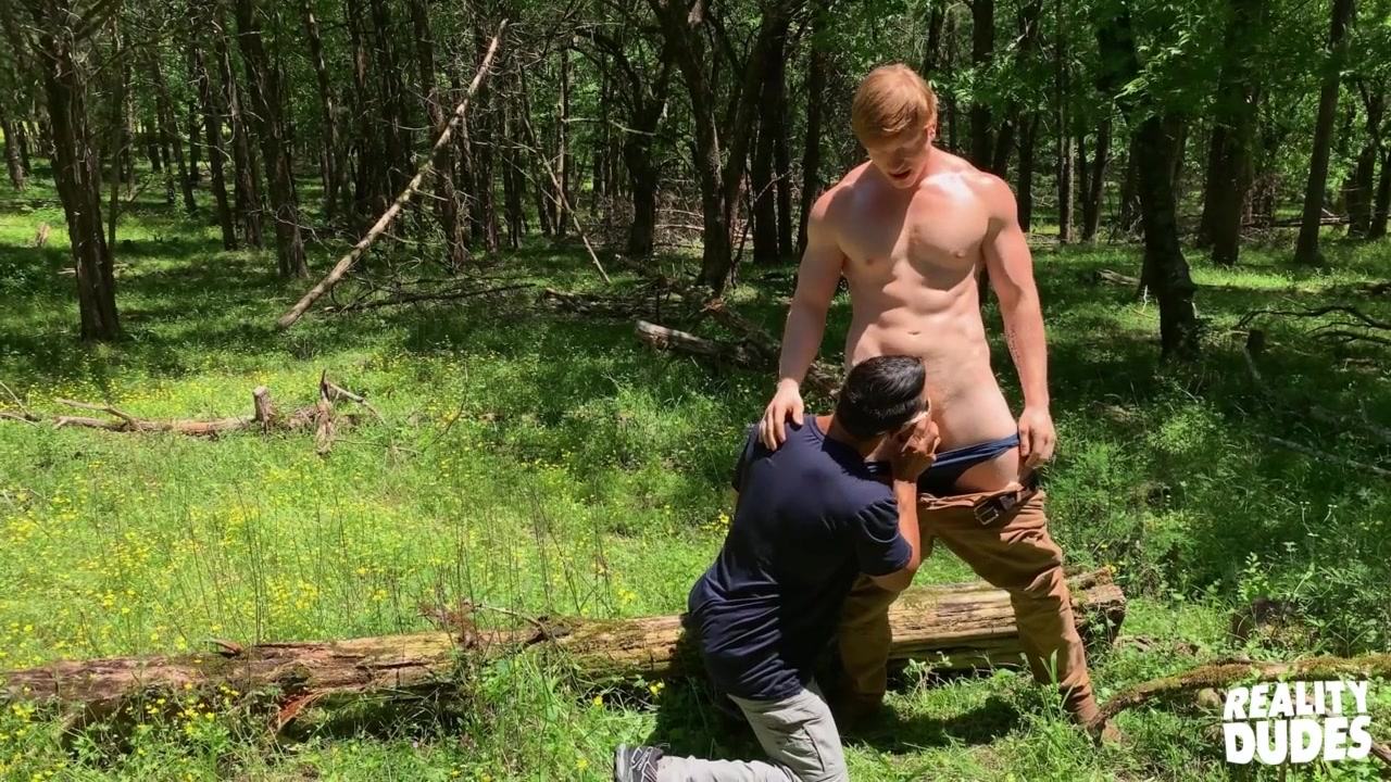 Jax Thirio & Parker Hayes & Kyle Connors in Hike And Fuck: Bareback - MenNetwork