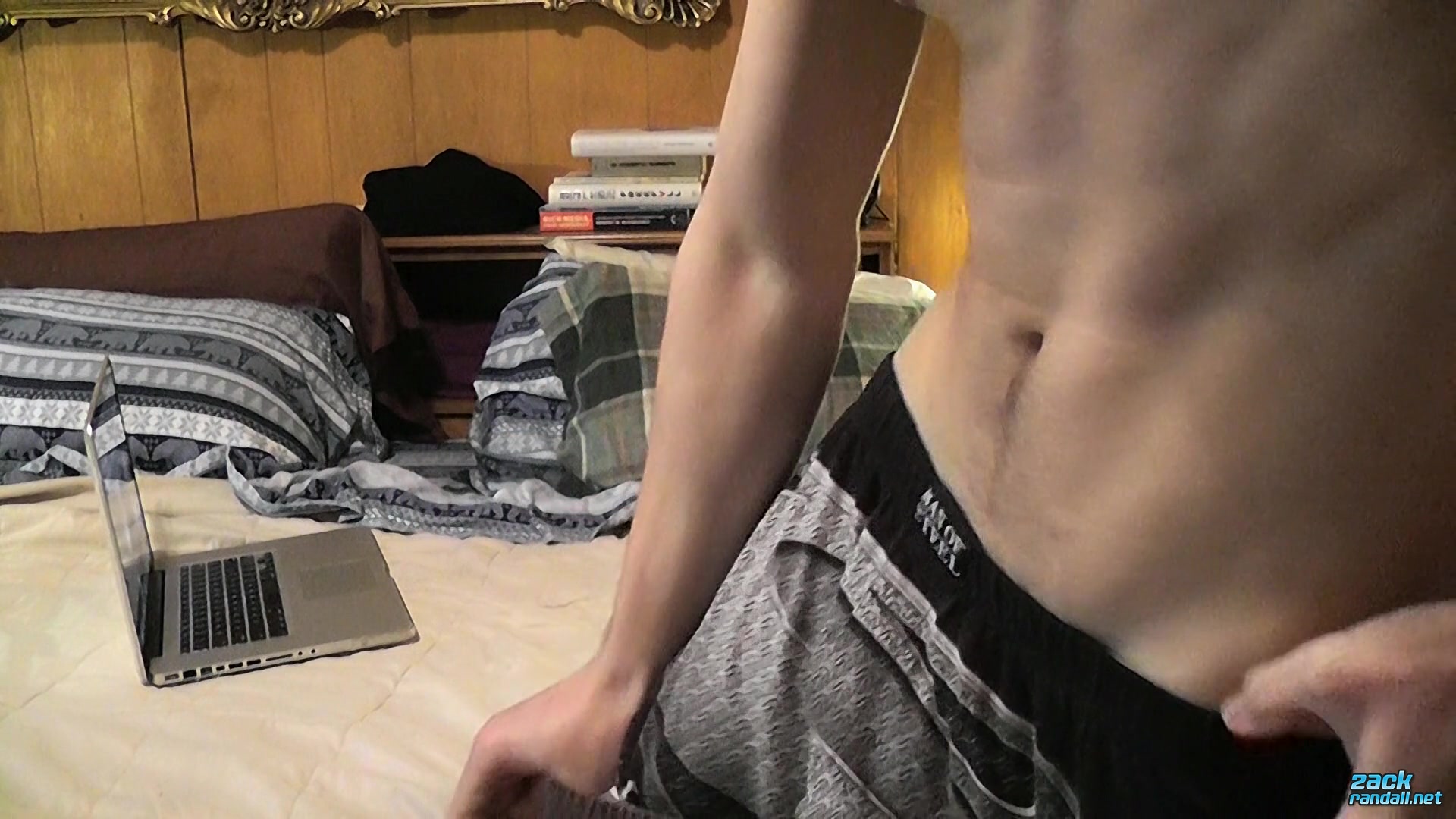 Squirting Cum In His Beard - Zack Randall