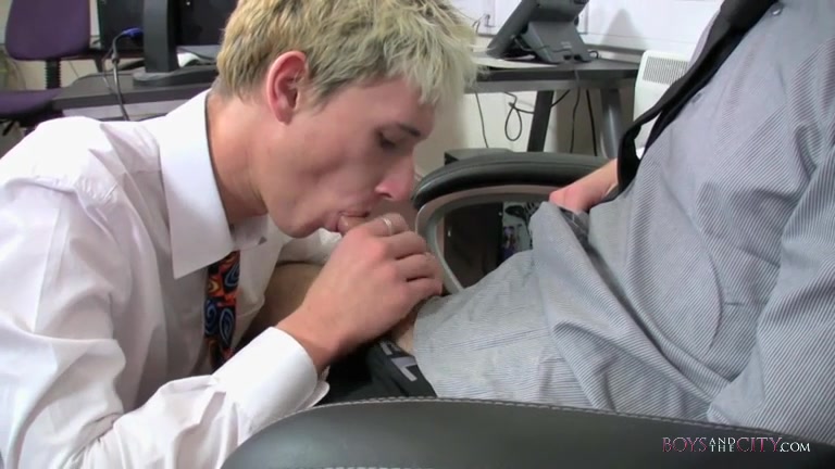 Office Flip Fuck Buddies - Jake Hardy & Kaden Tate