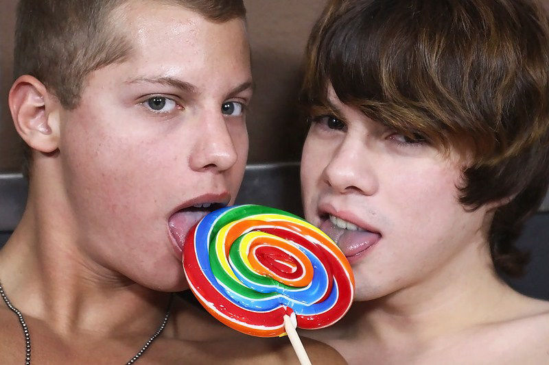 Blade Woods And Kyler Moss - Reverse Humping Hardcore!
