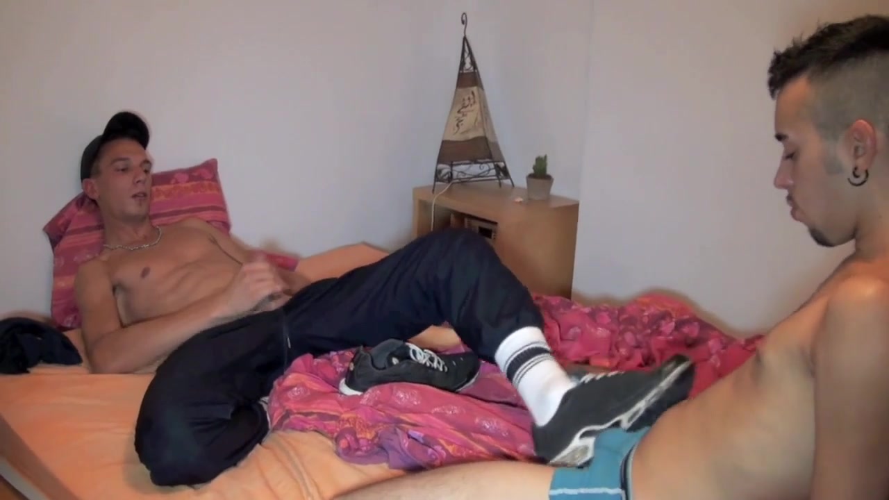 Alex Kiffeur fucked by the top dominant John Scott - CrunchBoy