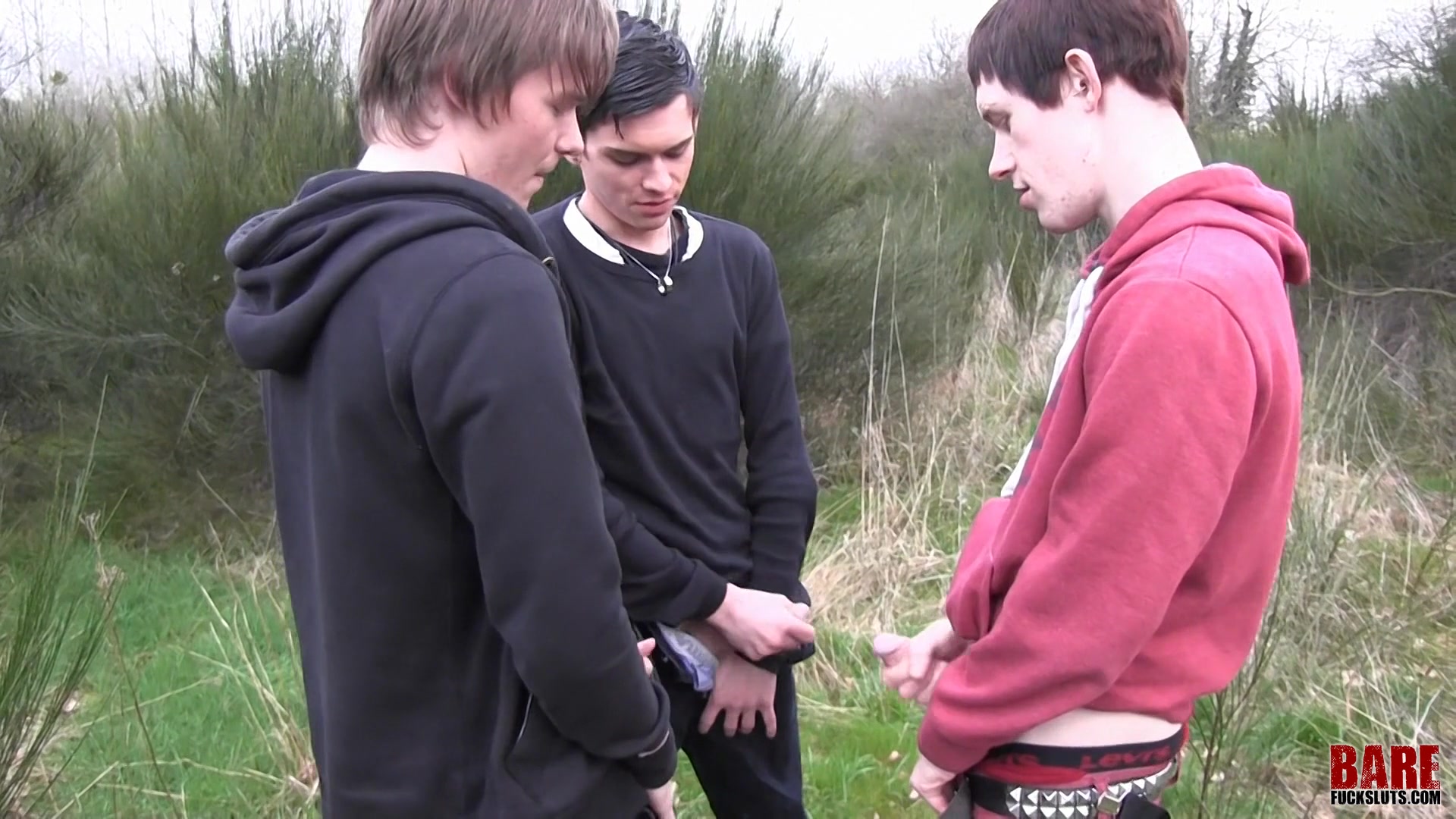 Cruising For A Bareback Threesome - Luke James, Josh Parker & Aaron Aurora
