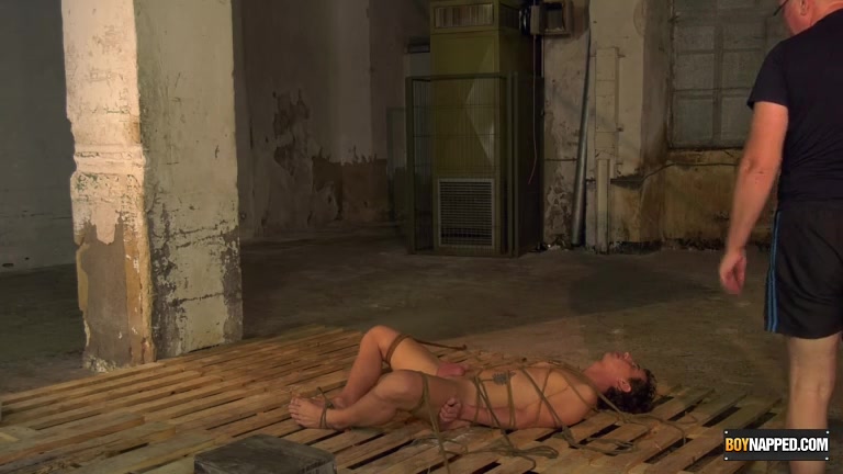 Crazy Kinky Cock Play For Casper 1 - Casper Ellis, Leo Ocean & Sebastian Kane