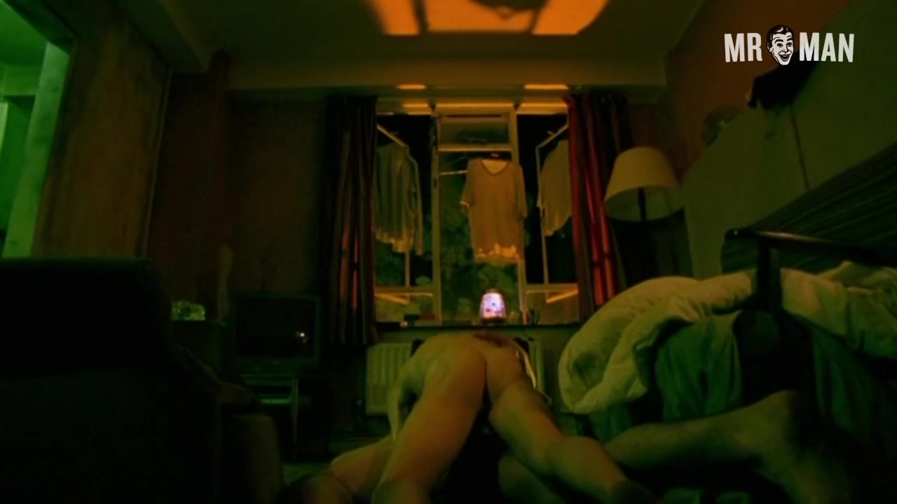 Hottest Celebrity Step brothers Strip Down - Mr.Man