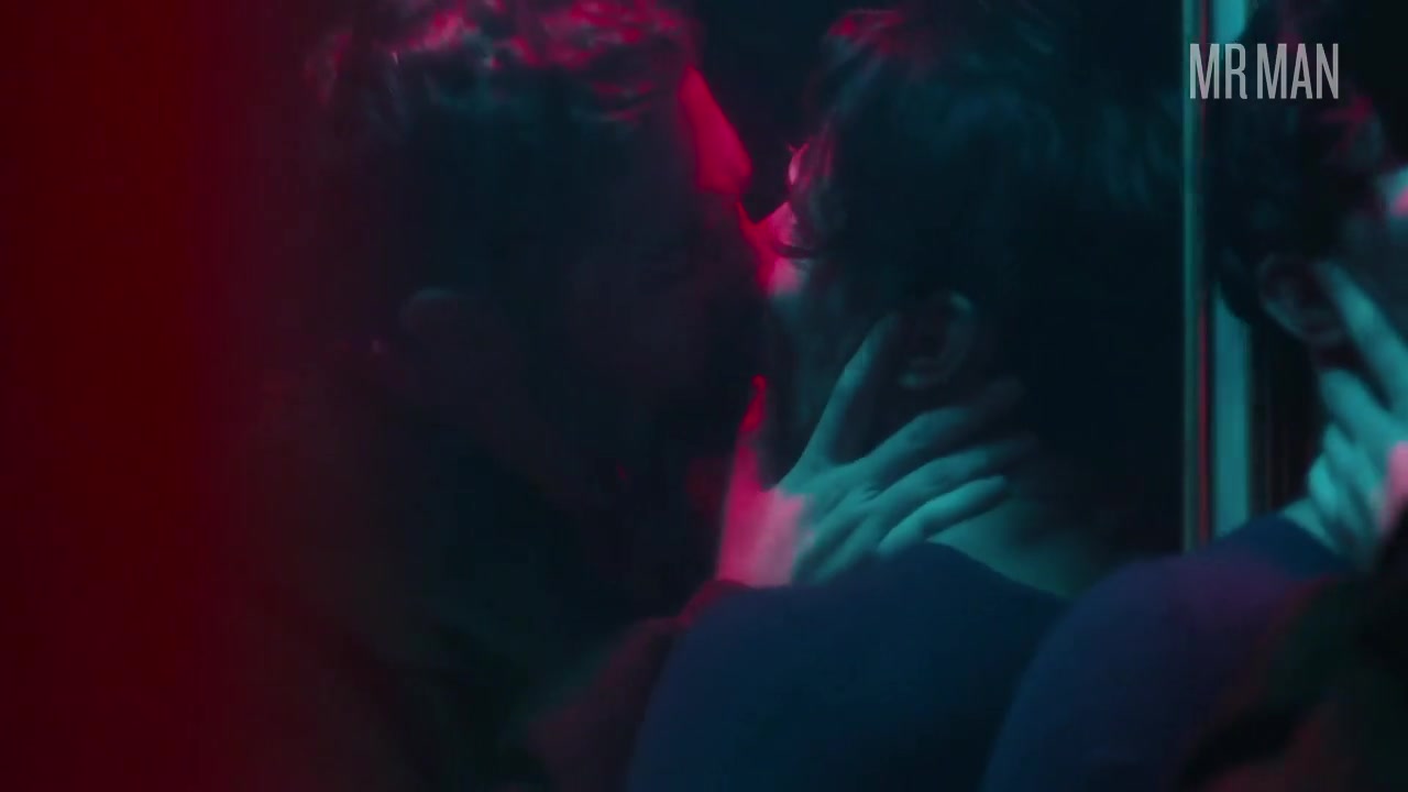 Top Five Sexiest TV Gay Scenes Of 2018 - Mr.Man