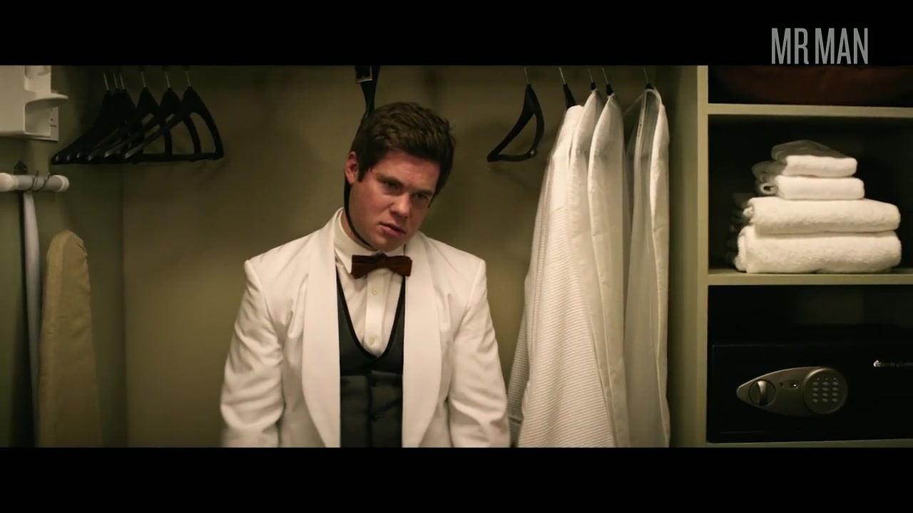 Top Five Funniest Fap-Worthy Frontals Of The Famous - Mr.Man