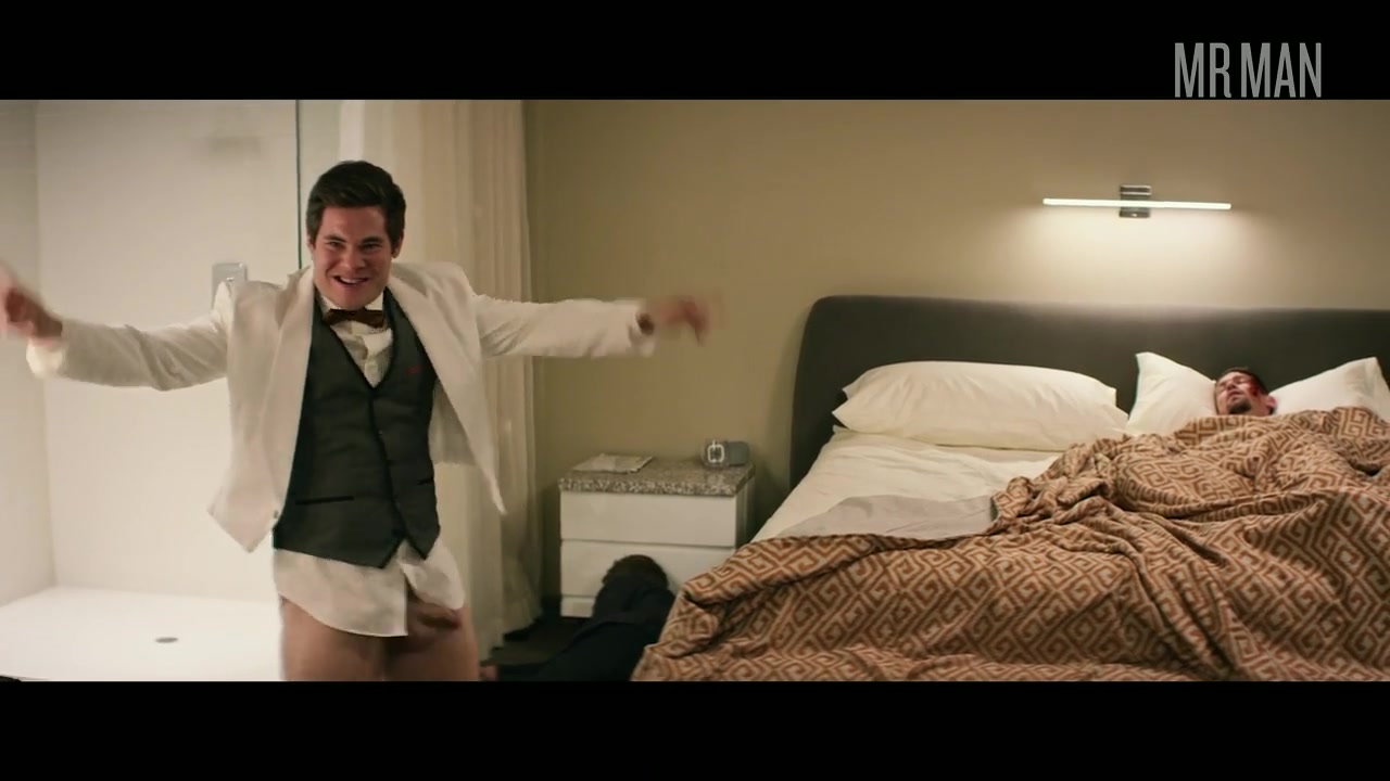 Top Five Funniest Fap-Worthy Frontals Of The Famous - Mr.Man