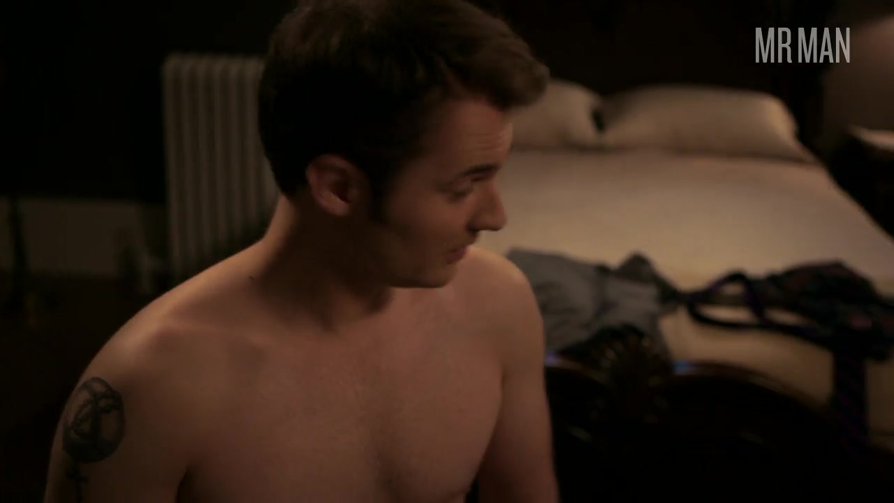 Miles Heizer and 13 Reasons Why Casts HOTTEST Nudity/Gay Sex - Mr.Man