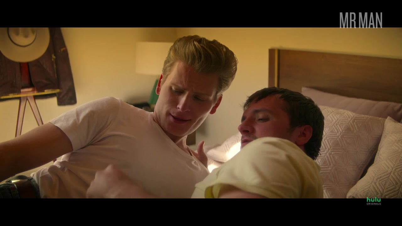 Josh Hutchersons Gay Scene And A Bouncy Hard Cock - Mr.Man