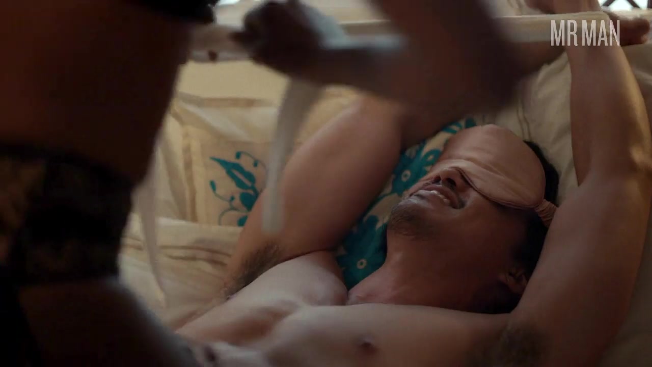 Boob Tube Butts and High-Def Derrieres from Ethan Hawke, Colin Farrell, and More - Mr.Man