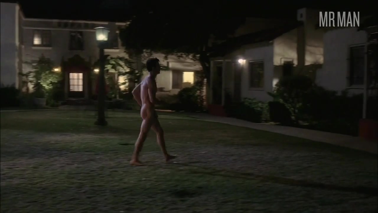 Justin Theroux And Shia LaBeouf Show Their Huge Penises - Mr.Man