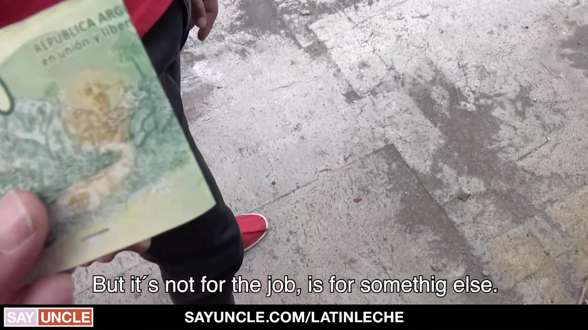 LatinLeche - Latino Renovator Sucks Cock As Extra Service