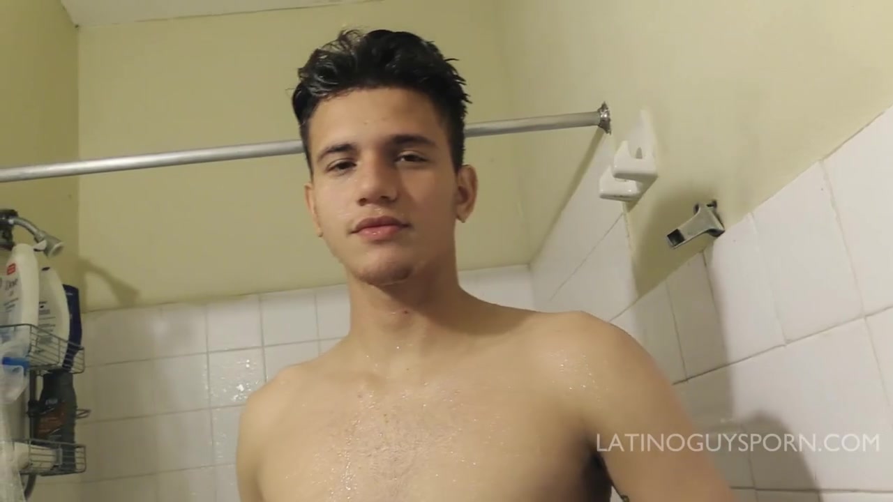 Gorgeous Latin Papi Sergio Shoots Quite A Load - LatinoGuysPorn