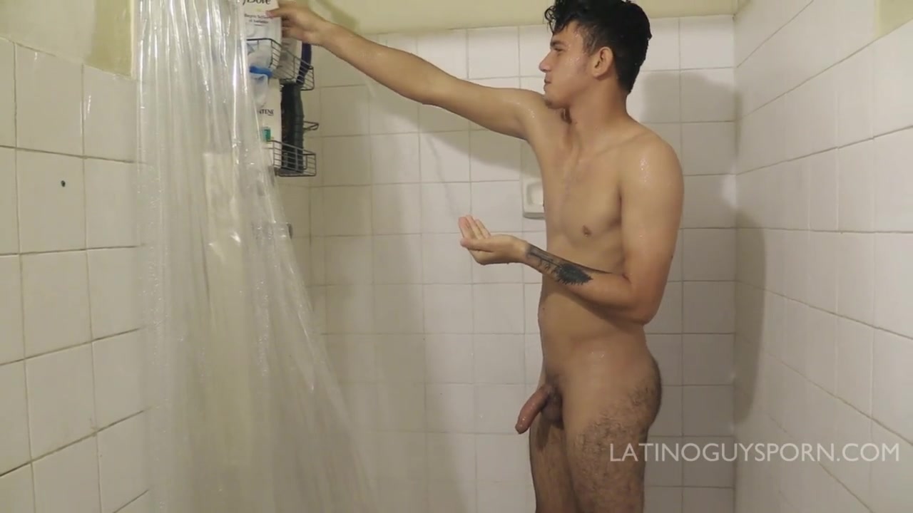 Gorgeous Latin Papi Sergio Shoots Quite A Load - LatinoGuysPorn