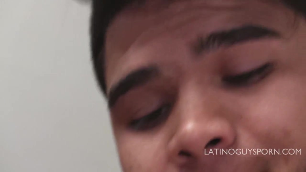Latin Papis In Deepthroat Action Rapper & Babe No Gag - LatinoGuysPorn