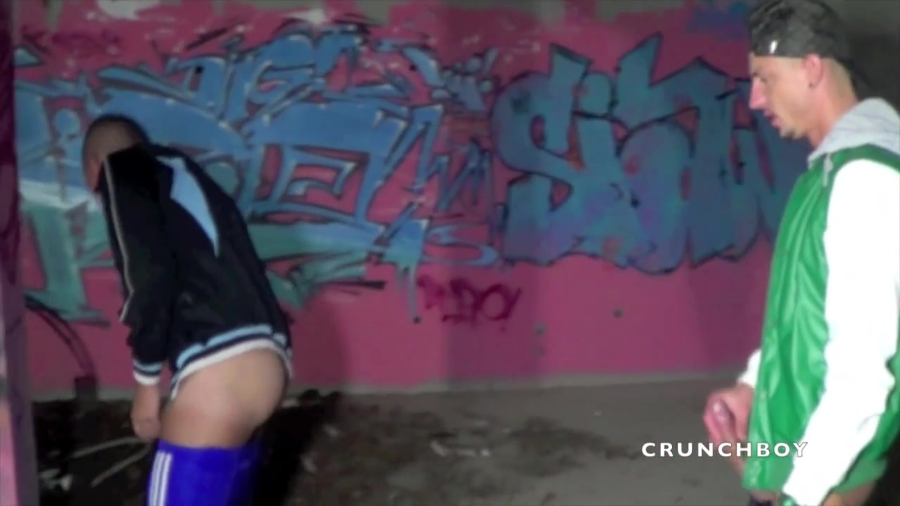 Slut fucked hard Arab bad boy in exhib - CrunchBoy