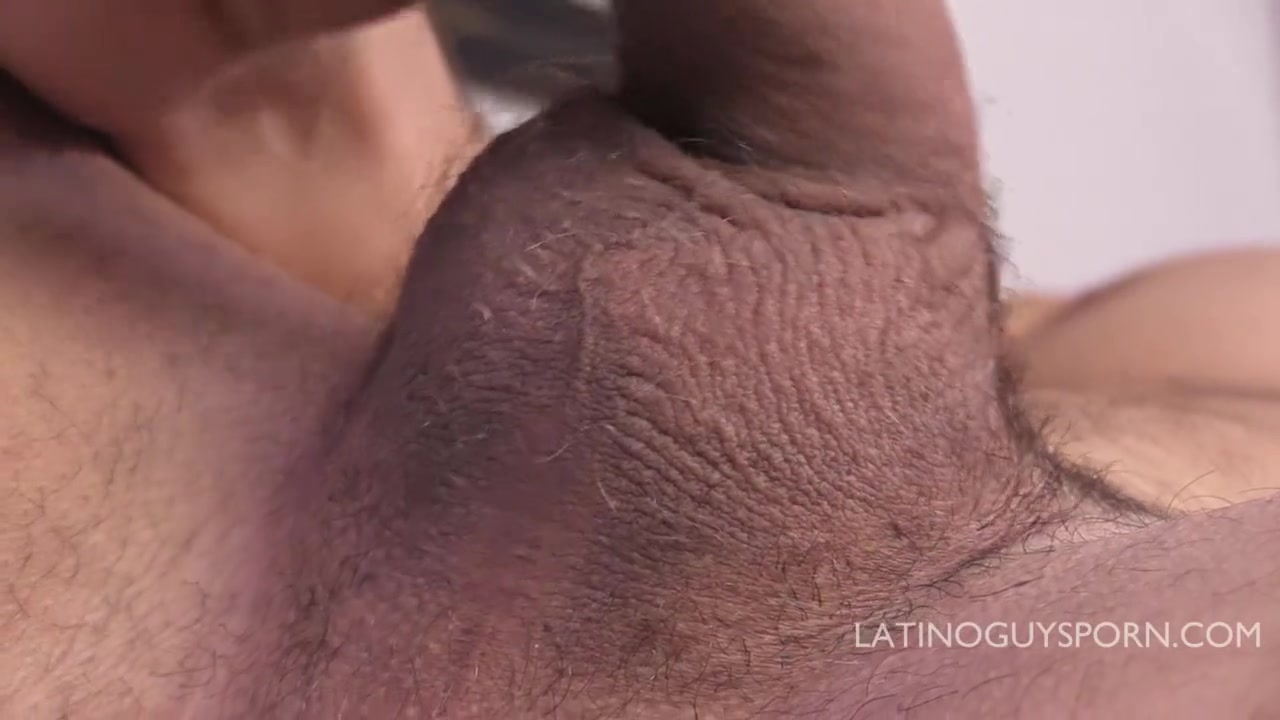 Latino Guy Daguy Strokes His Cock And Plays With Spit And Armpits - LatinoGuysPorn