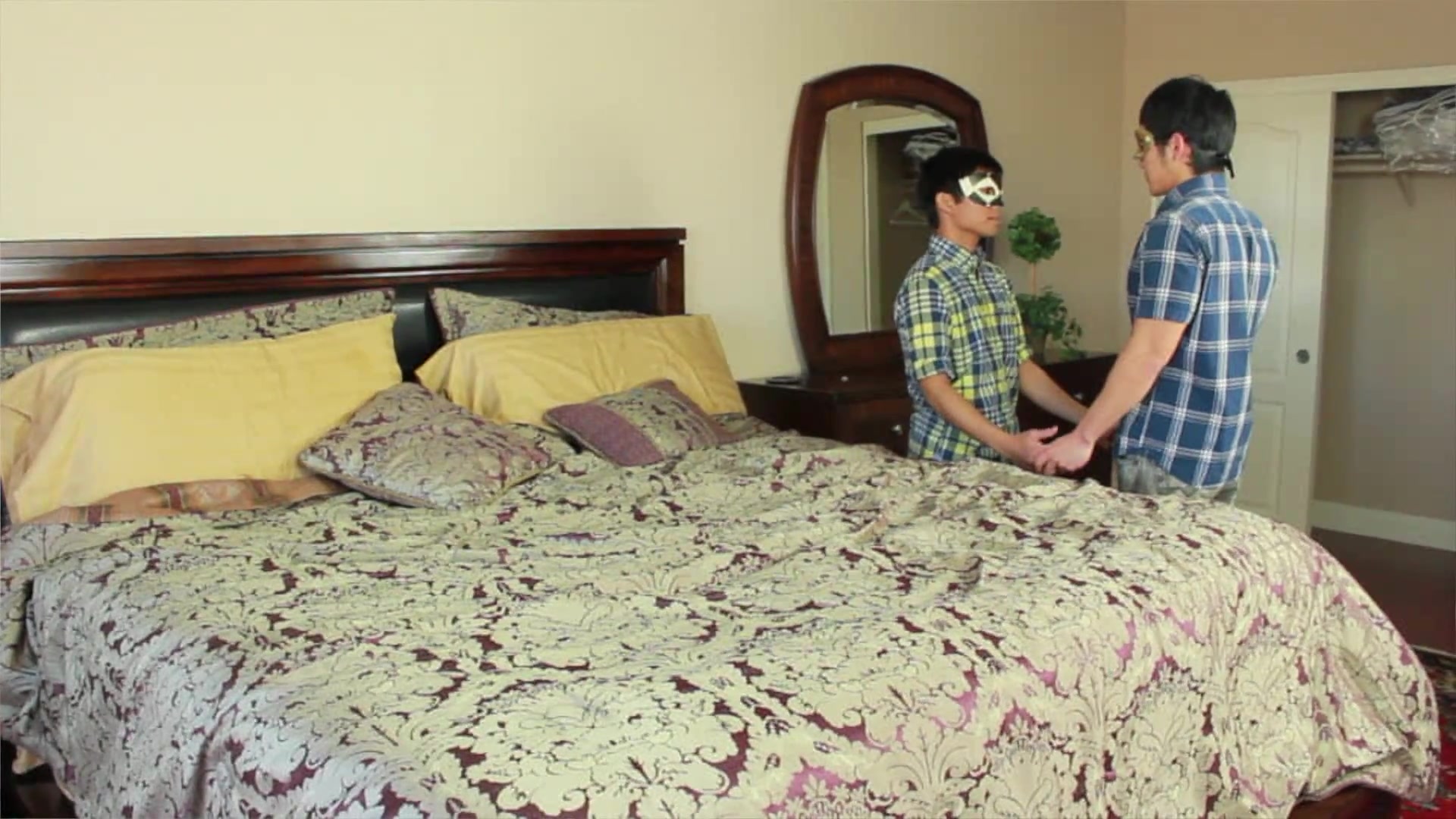 Masquerade 2 - Peterfever