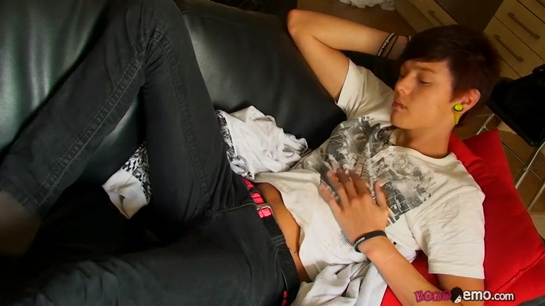 Super Horny Emo Boy Dakota Unloads - Dakota Shine