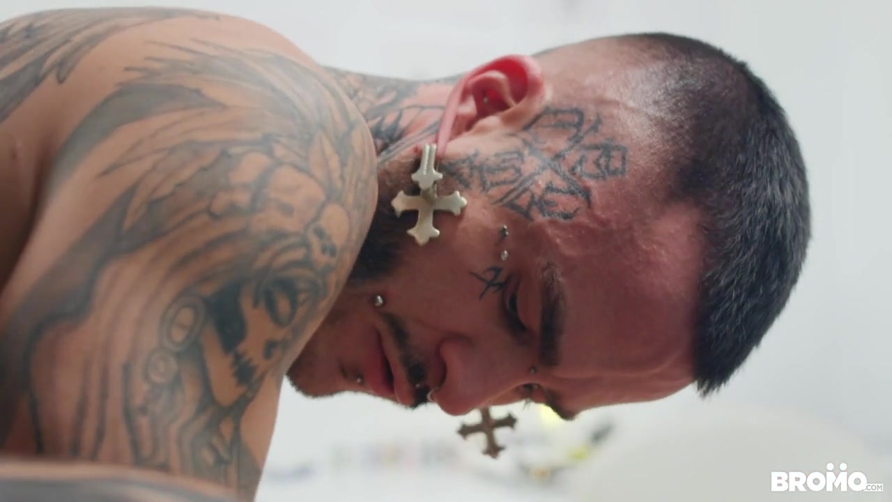 Lev Ivankov & Fly Tatem in Tattoo Fuck - MenNetwork
