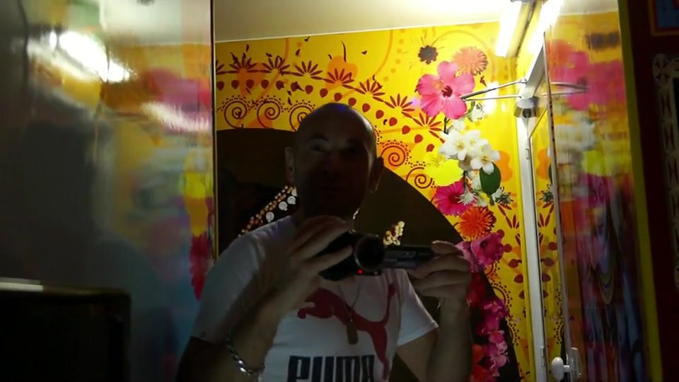 MenoBoy - Last Night in Paris'- At Club 88