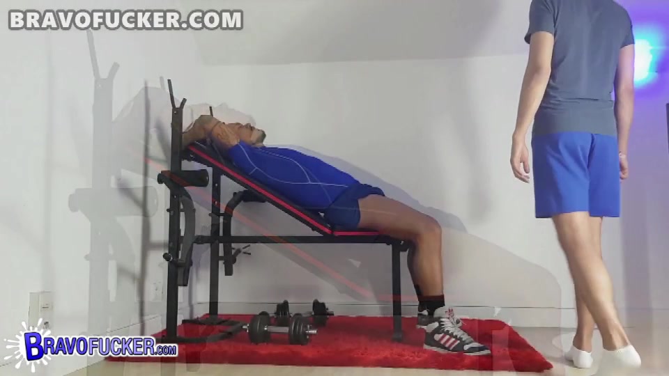 BravoFucker - Spunked on the bench by SEX Instructor