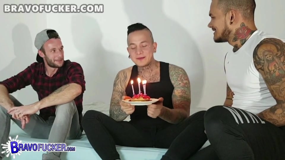 BravoFucker - Bastian's happy butt-day