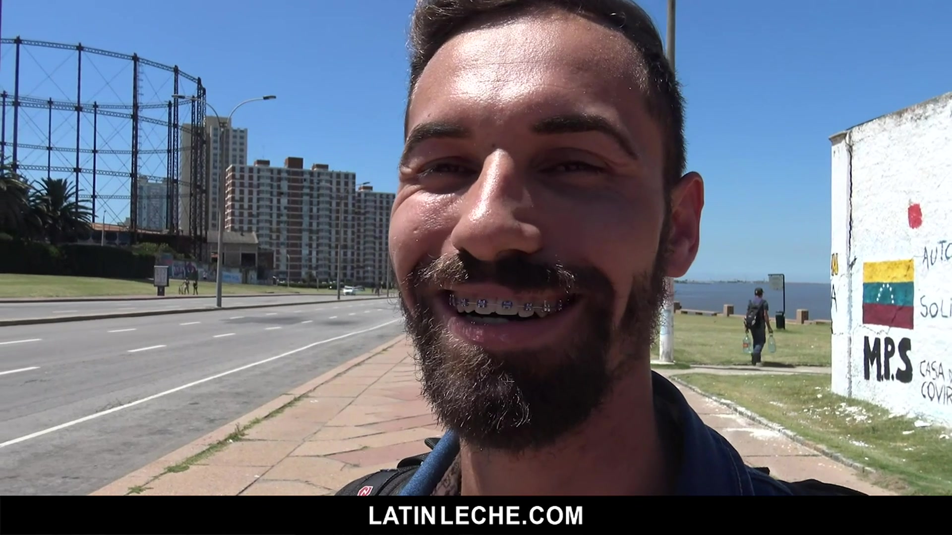 Numero 93 - LatinLeche